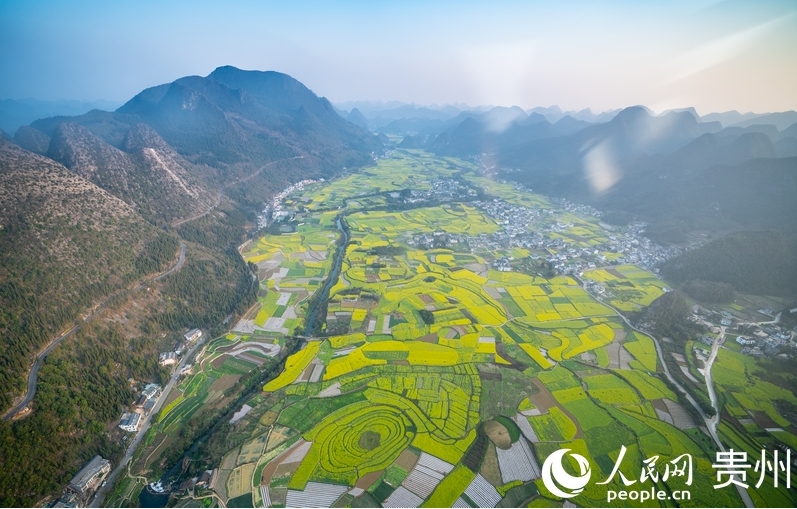 航拍兴义万峰林一角。.png 航拍兴义万峰林一角。.png