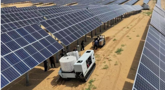 鄂尔多斯市林业和草原局局长宋俊峰介绍,.png 鄂尔多斯市林业和草原局局长宋俊峰介绍,.png