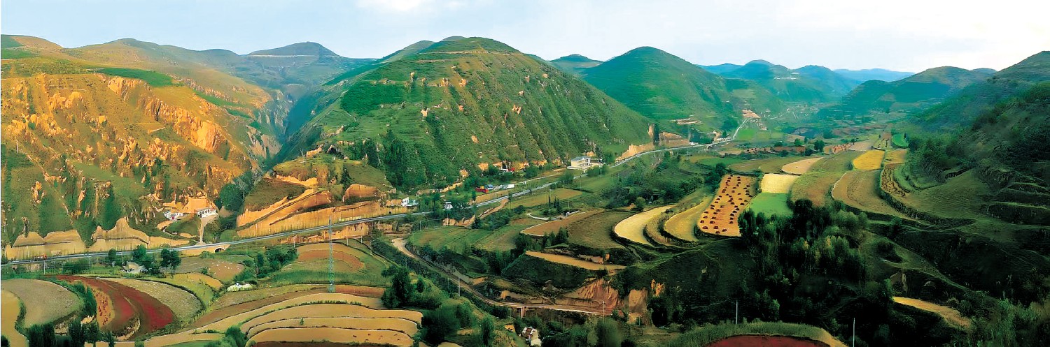 延安市吴起县铁边城镇三谷窑银盘山退耕后.jpg 延安市吴起县铁边城镇三谷窑银盘山退耕后.jpg